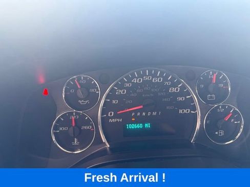 Used 2019 GMC Savana 2500 w/ Driver Convenience Package RWD image 3