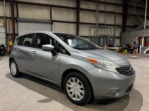 Used 2015 Nissan Versa Note SV image 32