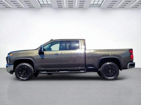 Used 2022 Chevrolet Silverado 2500 LTZ w/ LTZ Convenience Package AWD/4WD image 7