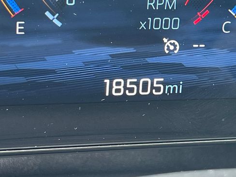 Used 2026 Chevrolet Equinox LT w/ Convenience Package II AWD/4WD image 4