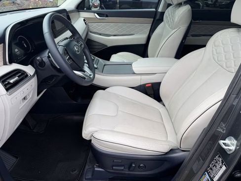 Used 2022 Hyundai Palisade Calligraphy image 21