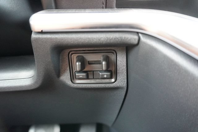 Used 2025 Ford Expedition Max Platinum w/ Platinum Ultimate Package AWD/4WD image 44