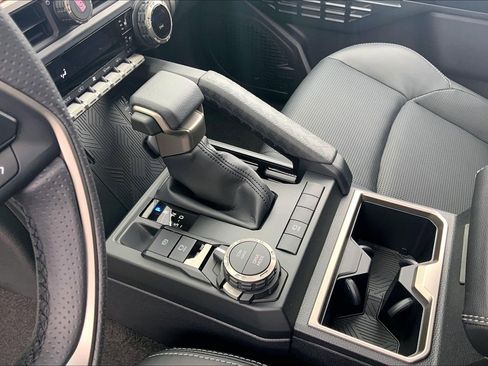 New 2025 Toyota 4Runner Limited image 10