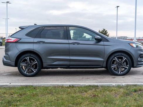 Used 2023 Ford Edge ST image 8