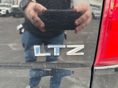 Used 2022 Chevrolet Silverado 1500 LTZ image 26