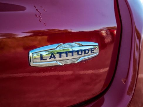 Used 2021 Jeep Compass Latitude FWD image 46