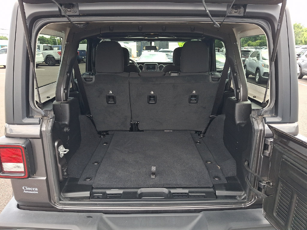 Used 2022 Jeep Wrangler Unlimited Sport AWD/4WD image 29