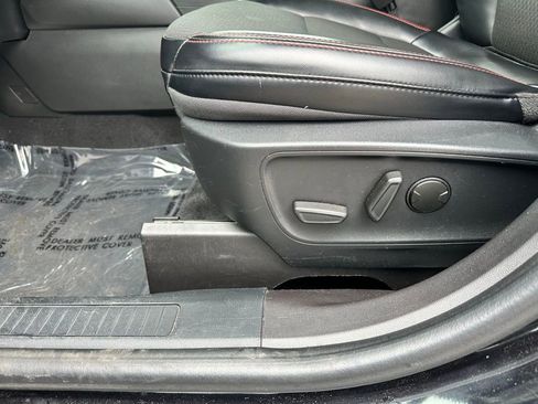 Used 2024 Ford Escape ST-Line image 17
