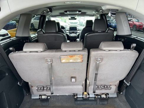 Used 2024 Honda Odyssey Touring image 18
