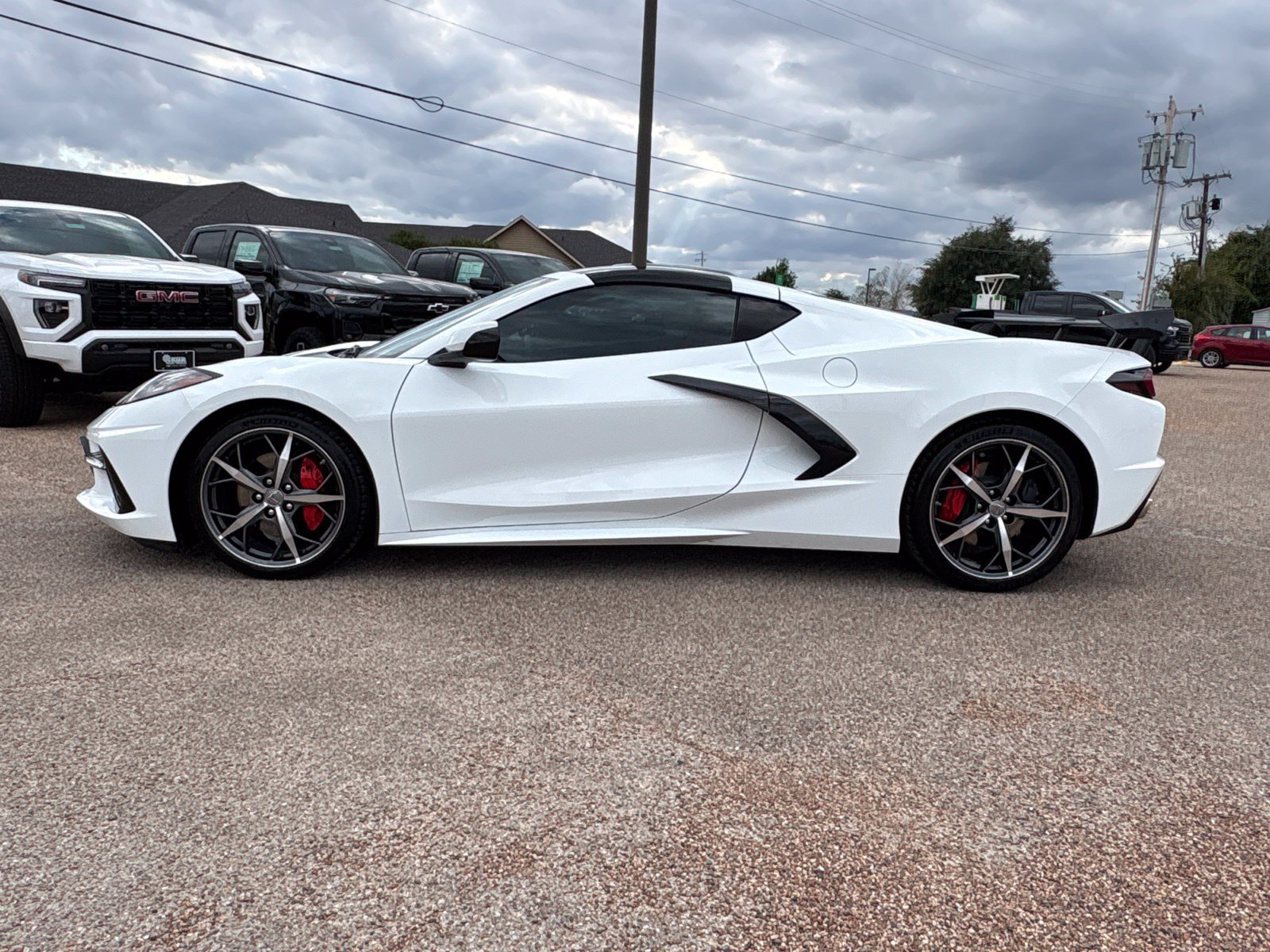 Used 2020 Chevrolet Corvette Stingray Premium Cpe w/ 3LT Preferred Equipment Group RWD image 2