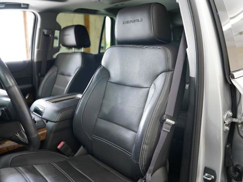 Used 2016 GMC Yukon Denali w/ Open Road Package AWD/4WD image 25