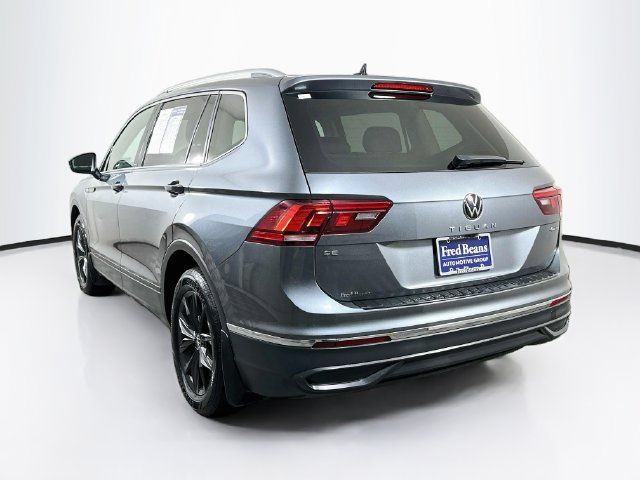 Certified 2024 Volkswagen Tiguan SE AWD/4WD image 6