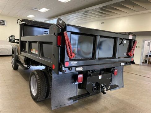 New 2025 Ford F550 4x4 Regular Cab Super Duty image 5