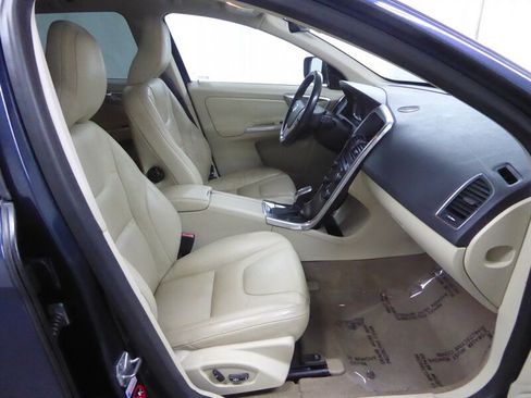 Used 2014 Volvo XC60 3.2 AWD/4WD image 25