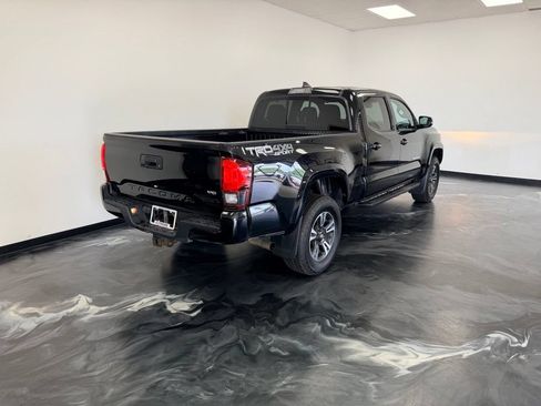 Used 2018 Toyota Tacoma TRD Sport AWD/4WD image 20