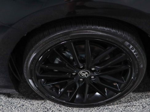 Used 2024 Toyota Camry XSE image 11