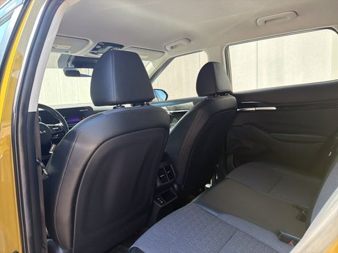 Used 2024 Kia Seltos S FWD image 11