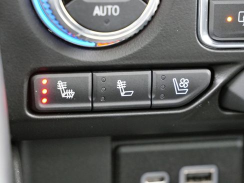 Used 2022 GMC Yukon SLT w/ SLT Premium Package image 26