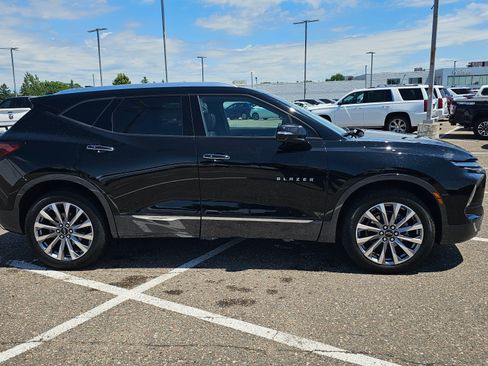 Used 2023 Chevrolet Blazer Premier w/ Driver Confidence II Package AWD/4WD image 5