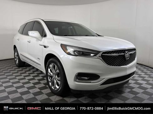 Used 2021 Buick Enclave Avenir w/ Avenir Technology Package FWD image 1