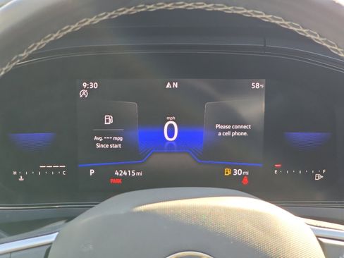 Used 2023 Volkswagen Taos SE image 2