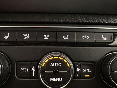 Used 2020 Volkswagen Atlas SE w/ Towing Package AWD/4WD image 29