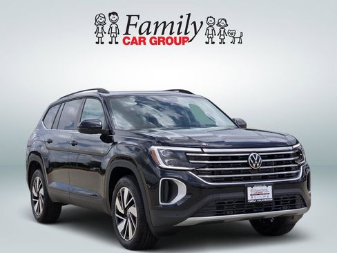 New 2026 Volkswagen Atlas SE FWD image 2