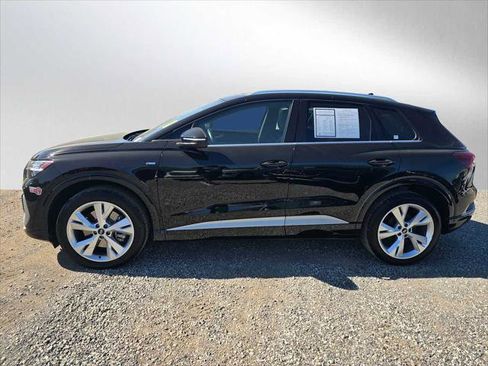 Used 2023 Audi Q4 e-tron Prestige image 6