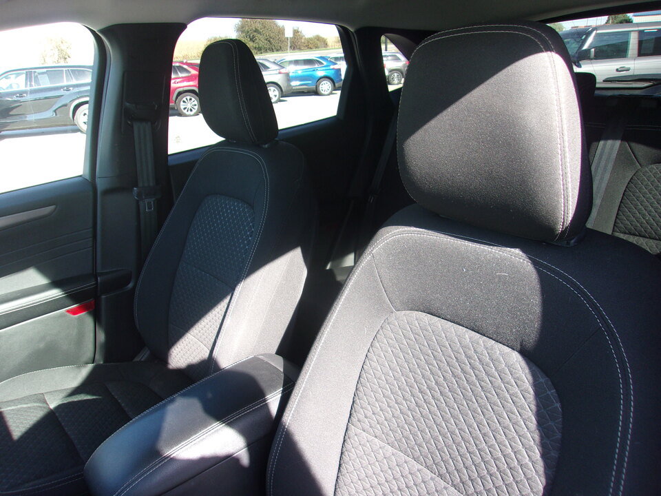 Used 2023 Ford Escape Active AWD/4WD image 9