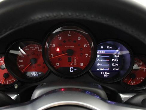 Certified 2018 Porsche 911 Carrera 4S image 16