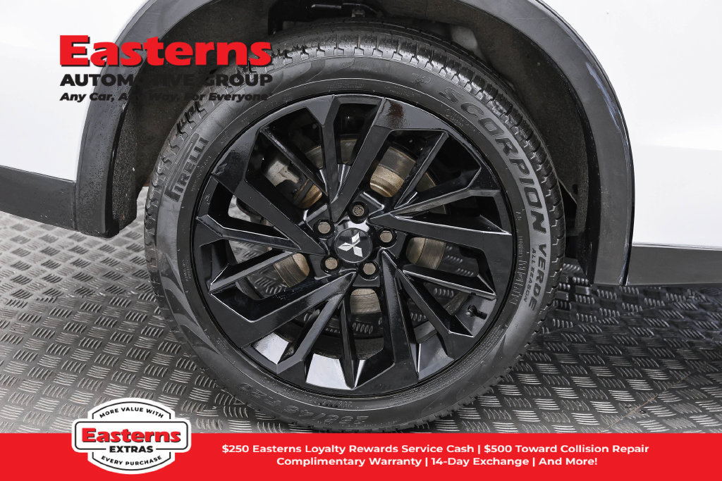 Used 2023 Mitsubishi Outlander SE AWD/4WD image 31