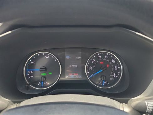 Used 2022 Toyota RAV4 XLE image 17