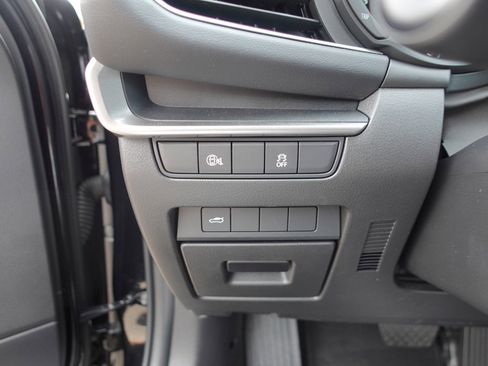 Certified 2025 MAZDA MAZDA3 s image 12