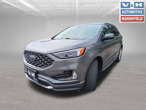 Used 2023 Ford Edge Titanium w/ Equipment Group 301A AWD/4WD image 2