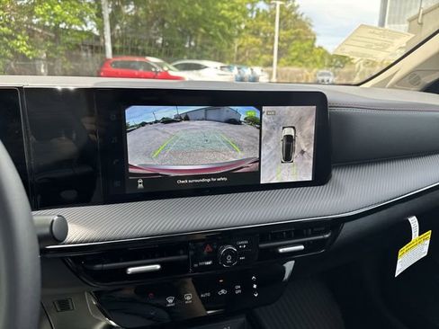 New 2026 Nissan Kicks SR FWD image 21