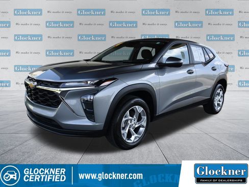 Used 2024 Chevrolet Trax LS w/ LS Convenience Package FWD image 1