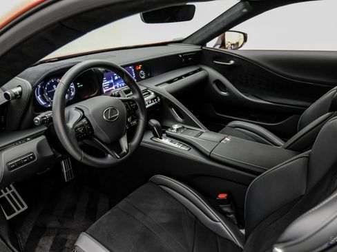 Used 2021 Lexus LC 500 Coupe w/ Performance Package RWD image 2