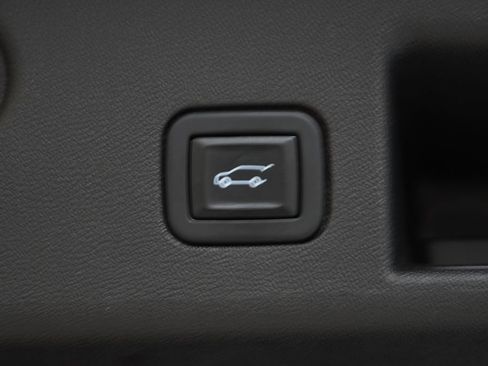 Used 2022 Chevrolet Equinox LT FWD image 10