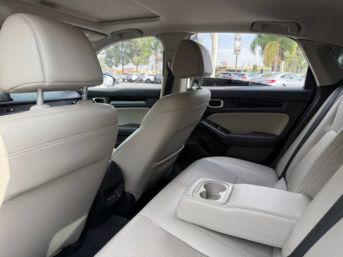 Used 2022 Honda Civic Touring image 16