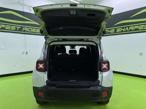 Used 2017 Jeep Renegade Sport w/ Power & Air Group AWD/4WD image 9