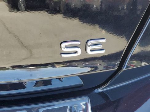 New 2026 Volkswagen Jetta SE image 7