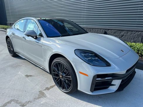 Used 2026 Porsche Panamera GTS AWD/4WD image 11
