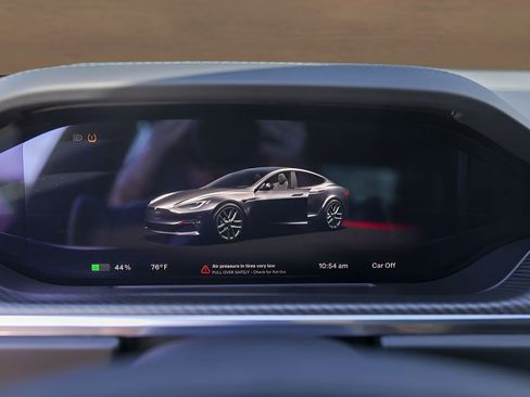 Used 2022 Tesla Model S Plaid AWD/4WD image 11