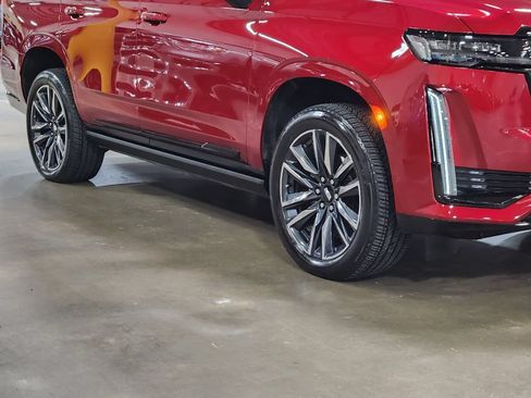 Used 2024 Cadillac Escalade Sport Platinum AWD/4WD image 16