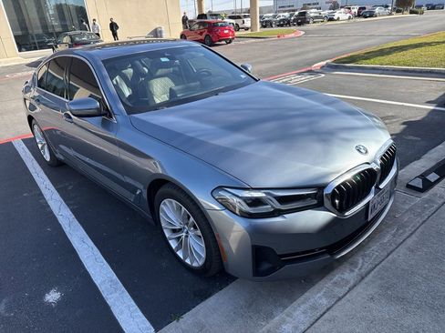 Used 2021 BMW 540i w/ Luxury Seating Package image 18