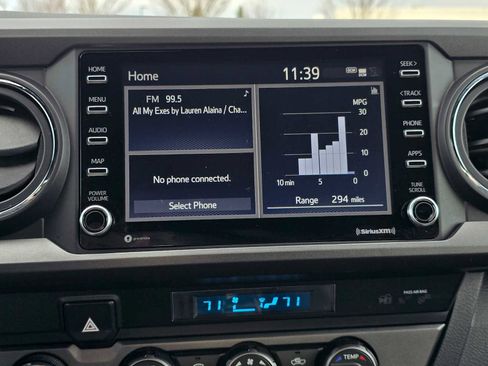 Used 2021 Toyota Tacoma TRD Sport w/ Technology Package image 33