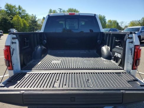 Used 2017 Ford F150 Lariat w/ Equipment Group 501A Mid AWD/4WD image 37