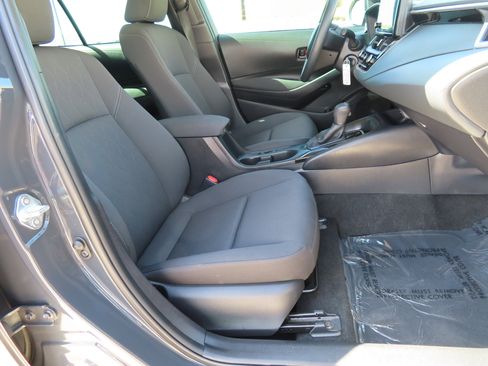 Used 2023 Toyota Corolla LE FWD image 11