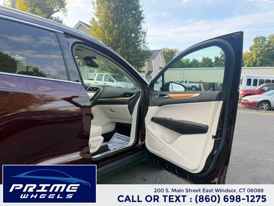 Used 2016 Lincoln MKC Reserve w/ Technology Package AWD/4WD image 16