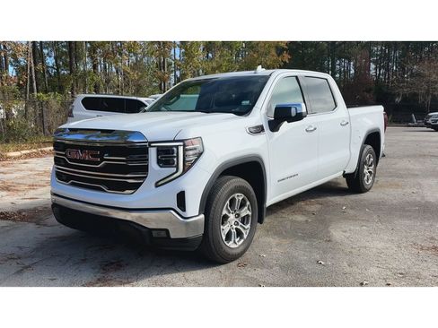 Certified 2024 GMC Sierra 1500 SLT image 4